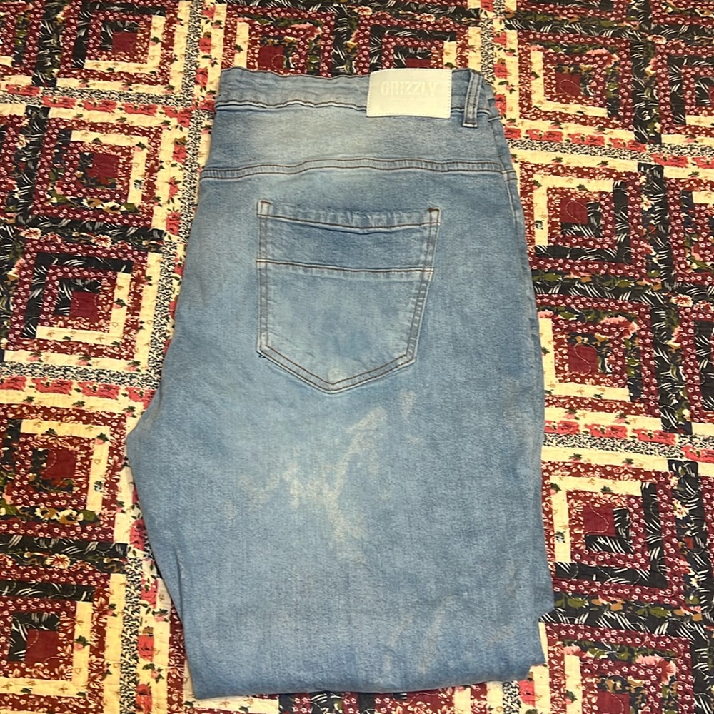 GRiZZLY brand jeans 44x30